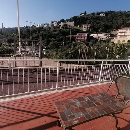 Con Terrazza E Vista Panoramica *