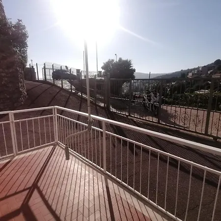 Lägenhet Con Terrazza E Vista Panoramica *