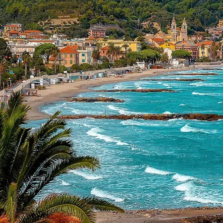 Lägenhet Con Terrazza E Vista Panoramica Alassio