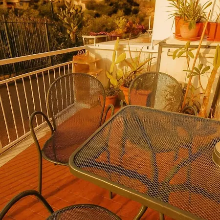 Con Terrazza E Vista Panoramica *